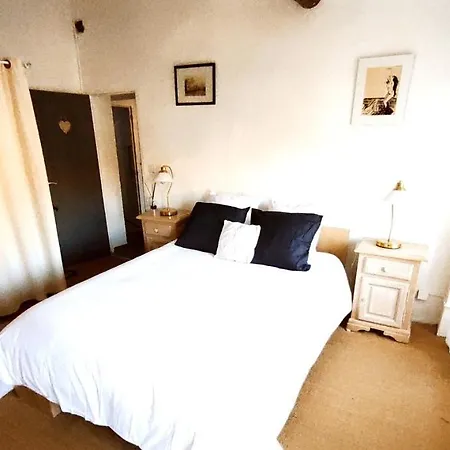 Maison 4 Personnes Entre Cevennes Et Mediterranee Avec Garage Pour 2 Motos Et Parking Prive Feriehus *