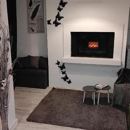 Maison 4 Personnes Entre Cevennes Et Mediterranee Avec Garage Pour 2 Motos Et Parking Prive