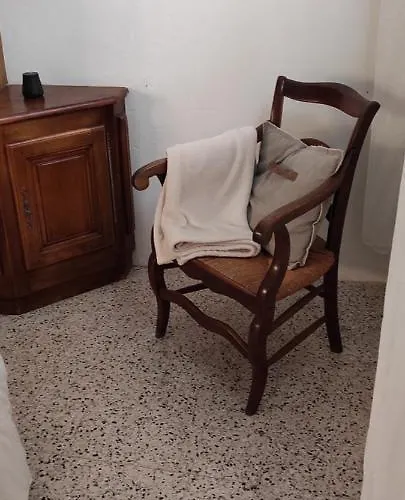 Maison 4 Personnes Entre Cevennes Et Mediterranee Avec Garage Pour 2 Motos Et Parking Prive Vakantiehuis