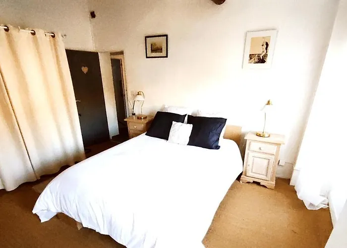 Maison 4 Personnes Entre Cevennes Et Mediterranee Avec Garage Pour 2 Motos Et Parking Prive Vakantiehuis *